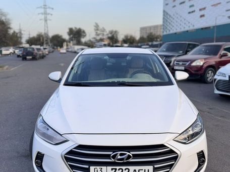 Hyundai Avante, 2018 — photo 1