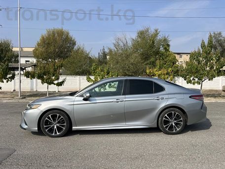 Toyota Camry, 2019 — 照片 2