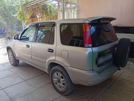 Honda CR-V, 1996 — photo 1