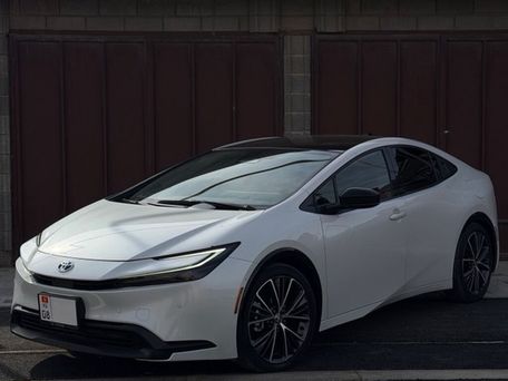 Toyota Prius, 2023 — фото 1