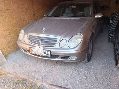 Mercedes-Benz E-Class, 2003 — photo 4