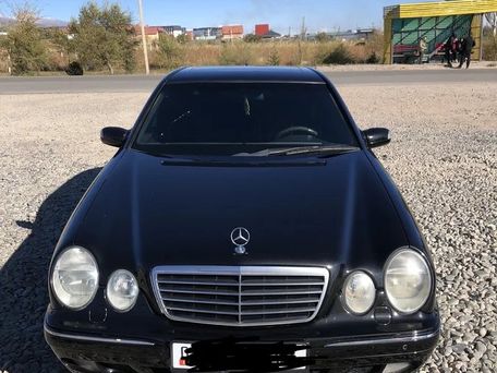 Mercedes-Benz E-Class, 2001 — photo 1