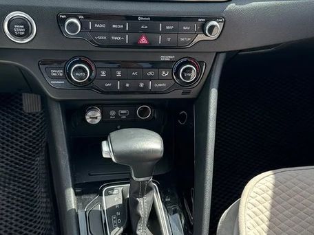 Kia Niro, 2018 — сүрөт 11