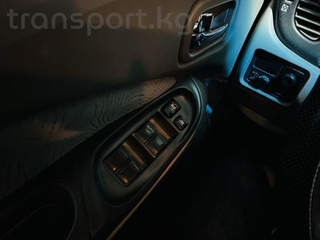 Nissan Almera, 2001 — фото 11
