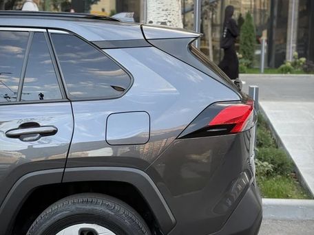 Toyota RAV4, 2019 — фото 5