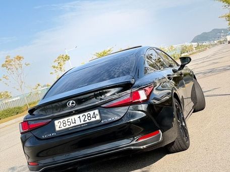 Lexus ES, 2021 — photo 4