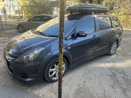 Toyota Wish, 2003 — сүрөт 1