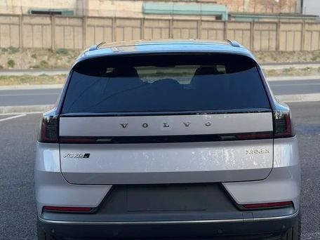 Volvo XC70, 2025 — 照片 2