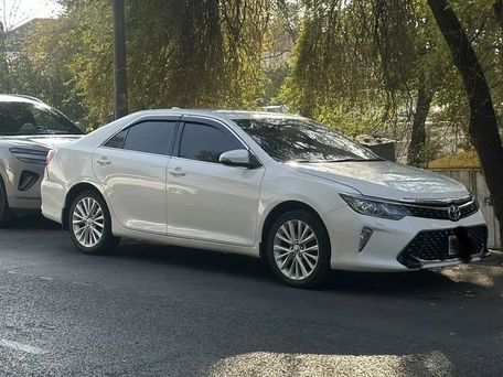 Toyota Camry, 2015 — photo 1