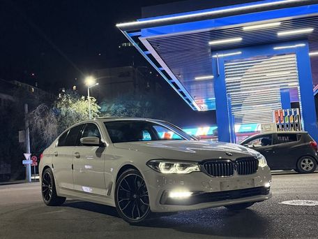 BMW 5 Series, 2020 — photo 1