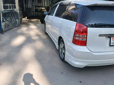 Toyota Wish, 2003 — 照片 2