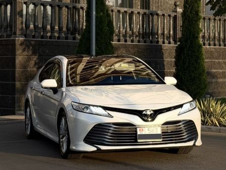 Toyota Camry, 2018 — фото 4