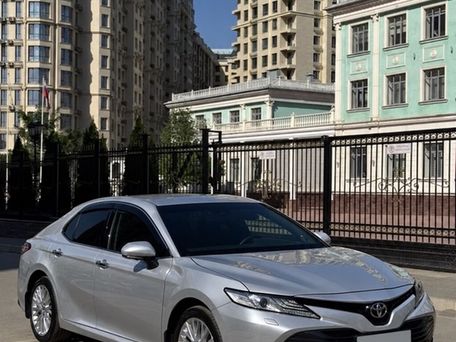 Toyota Camry, 2018 — сүрөт 1