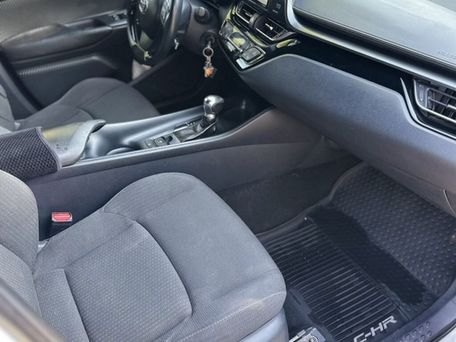 Toyota C-HR, 2017 — сүрөт 5