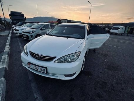 Toyota Camry, 2005 — фото 1