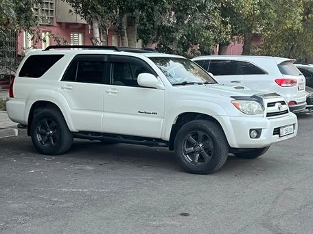 Toyota 4Runner, 2008 — photo 3