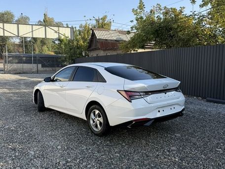 Hyundai Avante, 2021 — 照片 3