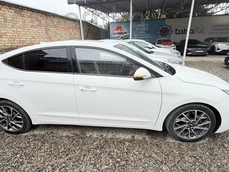 Hyundai Avante, 2019 — photo 2
