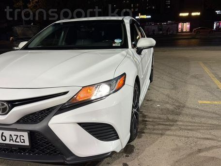 Toyota Camry, 2018 — photo 1