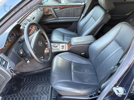 Mercedes-Benz E-Class, 2000 — сүрөт 5