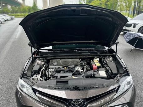 Toyota Camry, 2018 — сүрөт 2