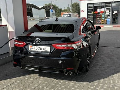Toyota Camry, 2018 — photo 3