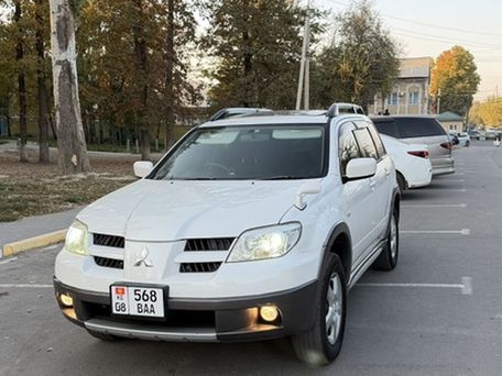 Mitsubishi Airtrek, 2004 — 照片 2