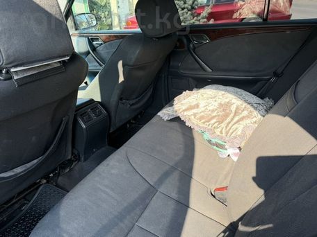 Mercedes-Benz E-Класс, 2001 — сүрөт 7