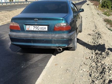 Toyota Avensis, 2001 — сүрөт 1