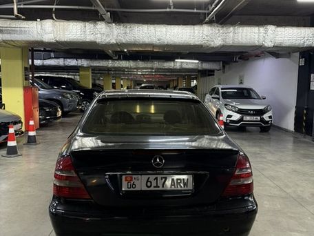 Mercedes-Benz E-Class, 2002 — photo 4
