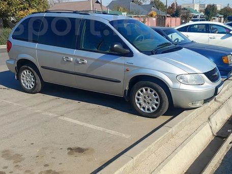 Chrysler Voyager, 2003 — photo 2