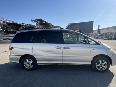 Toyota Estima, 2001 — photo 5