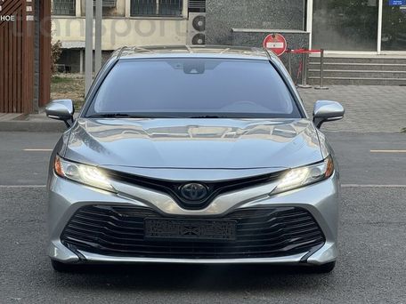 Toyota Camry, 2020 — фото 2
