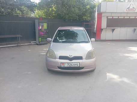 Toyota Vitz, 2000 — 照片 1