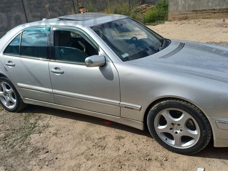 Mercedes-Benz E-Class, 2001 — photo 7