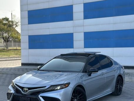 Toyota Camry, 2018 — сүрөт 1
