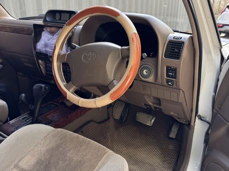Toyota Land Cruiser Prado, 2001 — photo 6
