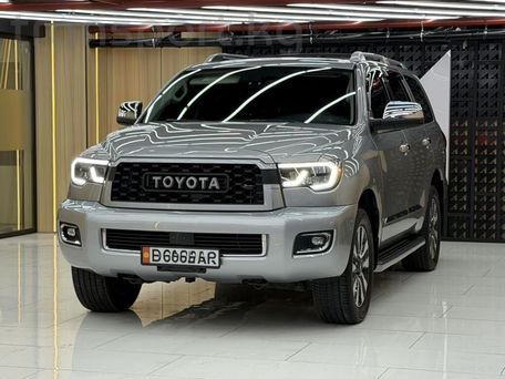 Toyota Sequoia, 2018 — фото 2