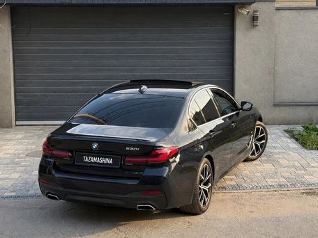 BMW 5 серии, 2023 — 照片 3