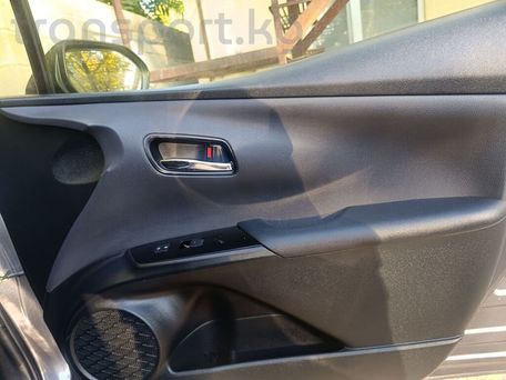 Toyota Prius, 2022 — 照片 18