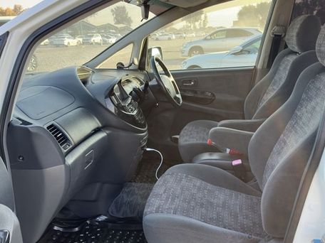 Toyota Estima, 2003 — photo 7