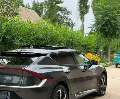 Kia EV6, 2022 — 照片 8