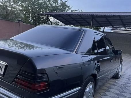 Mercedes-Benz E-Класс, 1995 — сүрөт 2