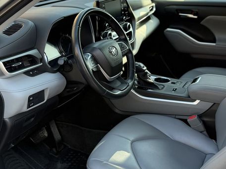 Toyota Highlander, 2022 — photo 9
