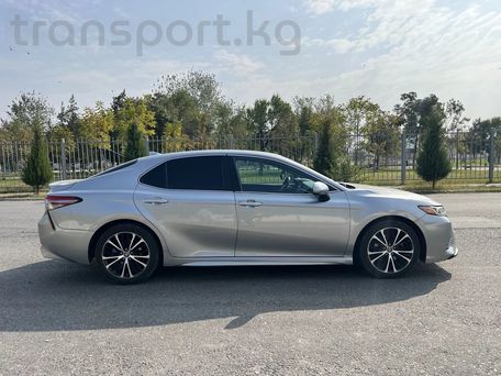 Toyota Camry, 2019 — 照片 5