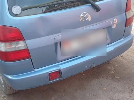 Mazda Demio, 1999 — сүрөт 1