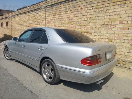 Mercedes-Benz E-Класс, 2001 — photo 1