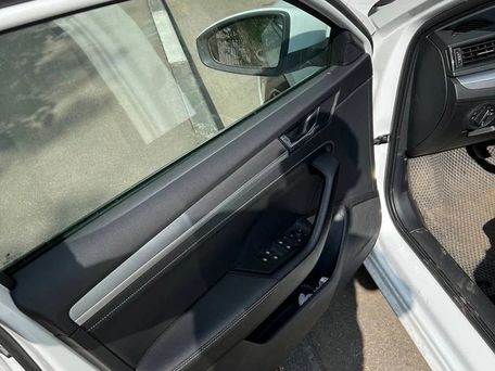 Skoda Superb, 2025 — 照片 6