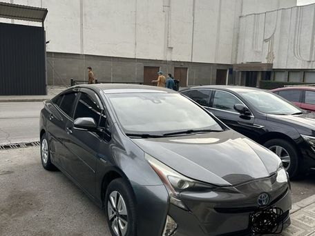 Toyota Prius, 2016