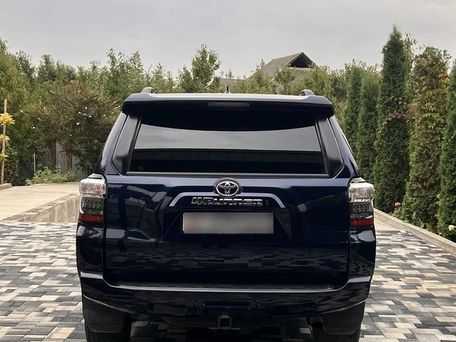 Toyota 4Runner, 2020 — фото 3